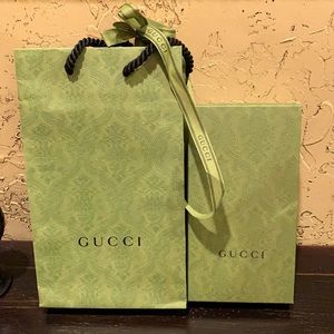 Gucci wallet gift box, bag and ribbon